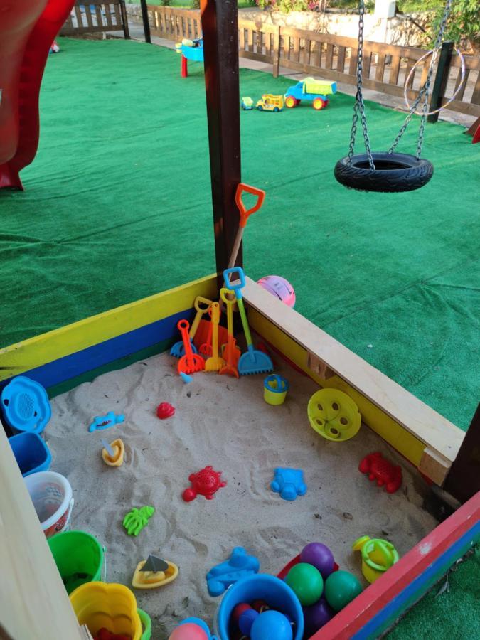 Seaside, Relaxing Family House With Playground! Villa Lavrys 4 มาราตี ภายนอก รูปภาพ