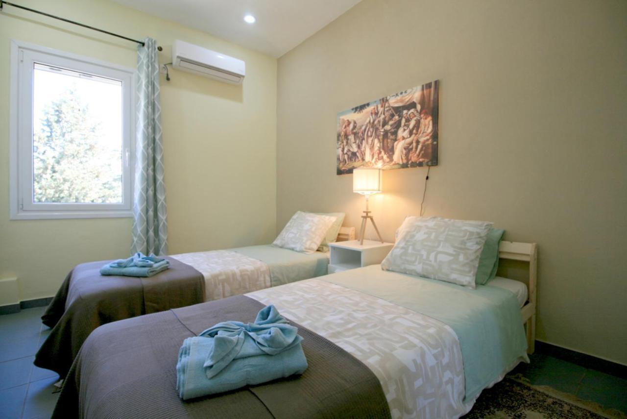 Seaside, Relaxing Family House With Playground! Villa Lavrys 4 มาราตี ภายนอก รูปภาพ